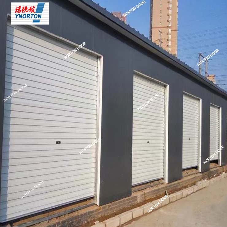 सेल्फ-स्टोरिङ रोल अप डोरहरू कहाँ प्रयोगको लागि उपयुक्त छन्?